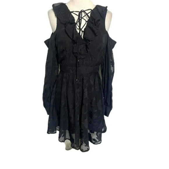 DARK PINK‎ S black cold shoulder long sleeve ruffle & lace up front dress - Picture 5 of 8